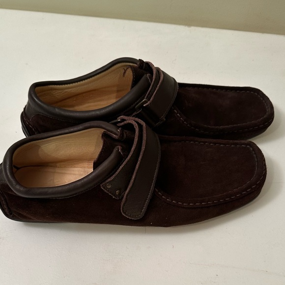 PATRICA GREEN brown suede loafers with velcro closing on strap. - Picture 2 of 4